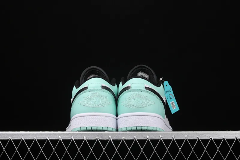 All categories Air Jordan Jordan series basketball shoes Air Jordan 1 Low New version Air Jordan 1 Low AJ1 Joe 1 low top leather cultural and leisure sports sneakers 553558-117